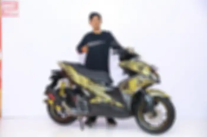 Modifikasi motor Yamaha Aerox 155 decal stiker bertema GWK. Jadi juara Customaxi 2020 nih!