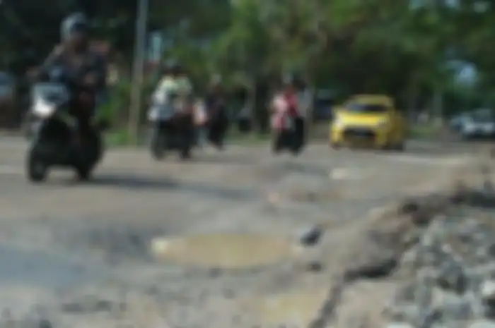 Begini cara merawat motor yang sering melewati jalan rusak seperti di daerah Lampung