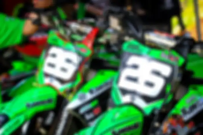 Bali MX andalkan tiga crosser di berbagai ajang Motocross Indonesia tahun ini. Masing-masing diberikan target berbeda. 
