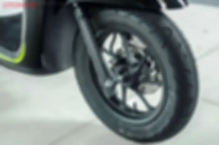 Pilihan ban motor murah ring 12 untuk Honda Scoopy