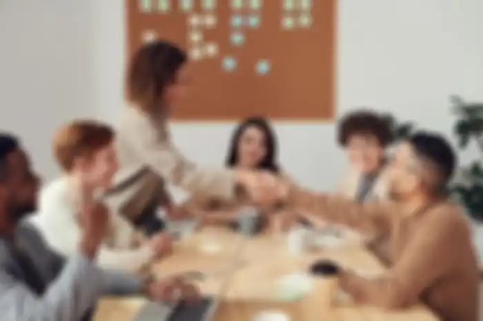 tanggal lahir yang sukses bikin bisnis.