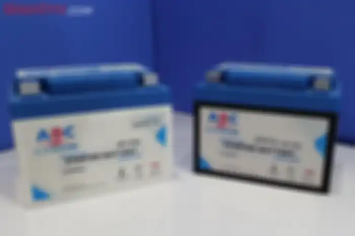 Aki ABC lithium
