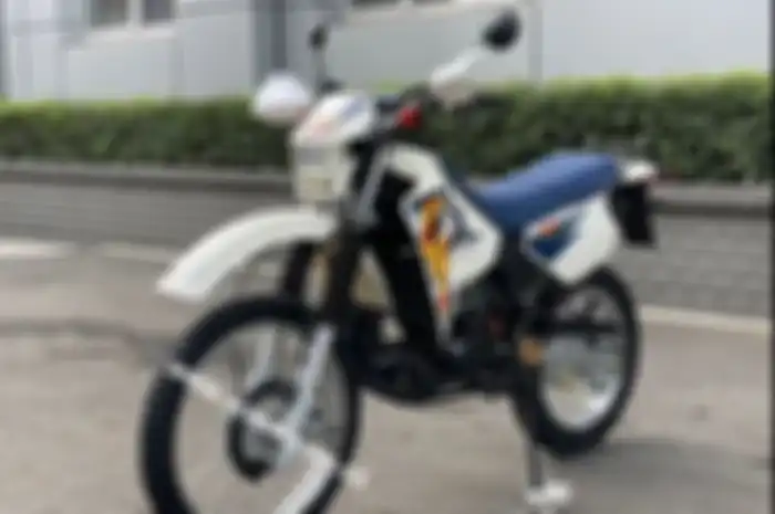 Wow ada motor murah asal Cina punya tampilan mirip Yamaha DT 125. Pecinta motor trail klasik bakal ngiler!