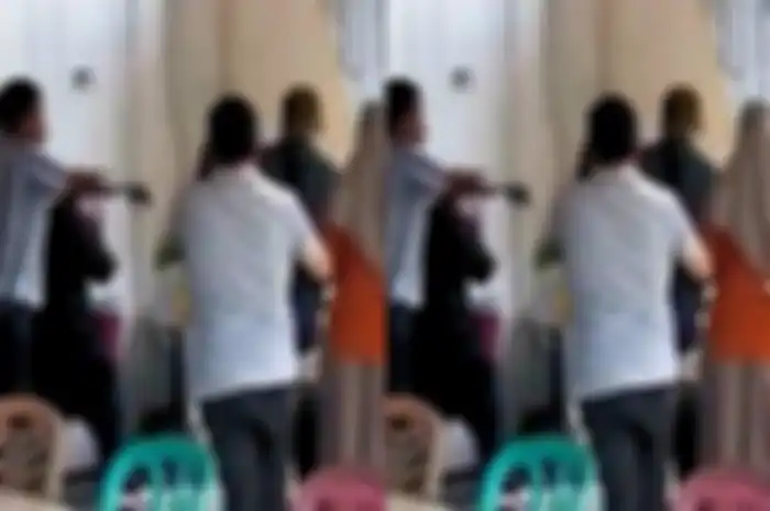 Para debt collector ambil paksa kunci kendaraan di Pematang Siantar, pemilik mobil dipukul