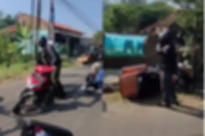 Kecelakaan libatkan moge Harley-Davidson dengan Honda BeAT milik emak-emak di Majalengka.