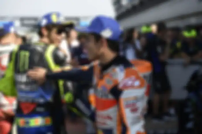 Valentino Rossi tidak pedulikan Marc Marquez. Dengan sebut tiga nama pembalap ini sebagai rival terkuatnya di MotoGP. 