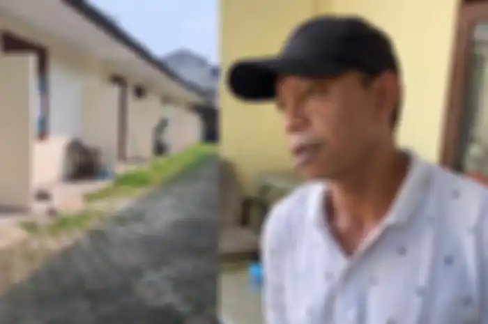 Jon, penjaga rumah kontrakan Rafael Alun Trisambodo di Kembangan, Jakarta Barat, Rabu (31/5/2023).
