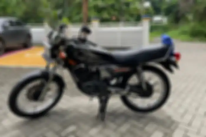 Lelang motor 2-tak Yamaha RX-King digelar KPKNL Surabaya.