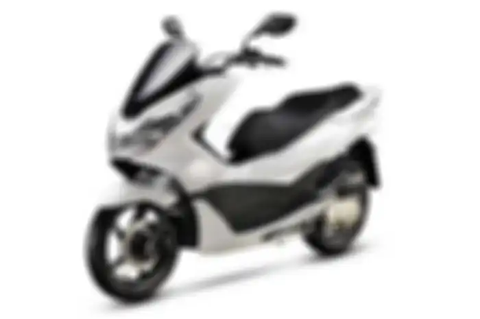 Kaget ada motor jiplakan Honda PCX 150 CBU buatan pabrikan Cina. Mirip banget! 