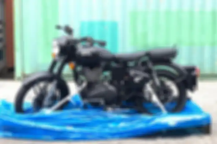 Royal Enfield Classic 500 buka harga dari Rp 20 jutaan. Motor mahal bisa jadi motor murah nih, langsung dah digaskeun. 