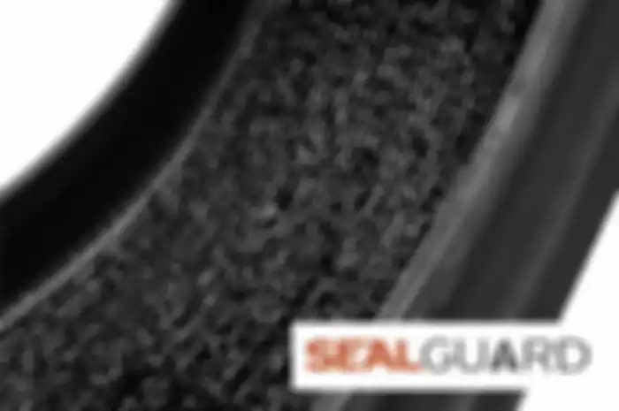 Cairan SEALGUARD bersifat kental dan sangat lengket agar udara tidak bocor keluar