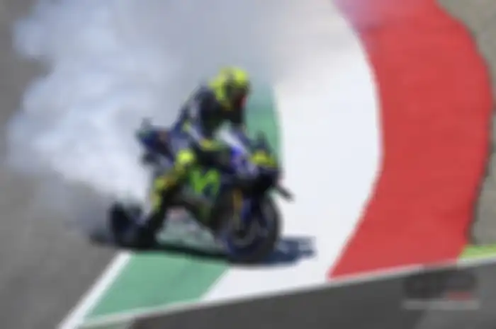 Mesin Valentino Rossi meledak di seri MotoGP Italia 2016