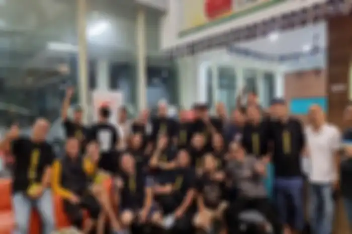 Sejumlah anggota komunitas motor Bloedus Motoran yang mengadakan Halal Bi Halal.