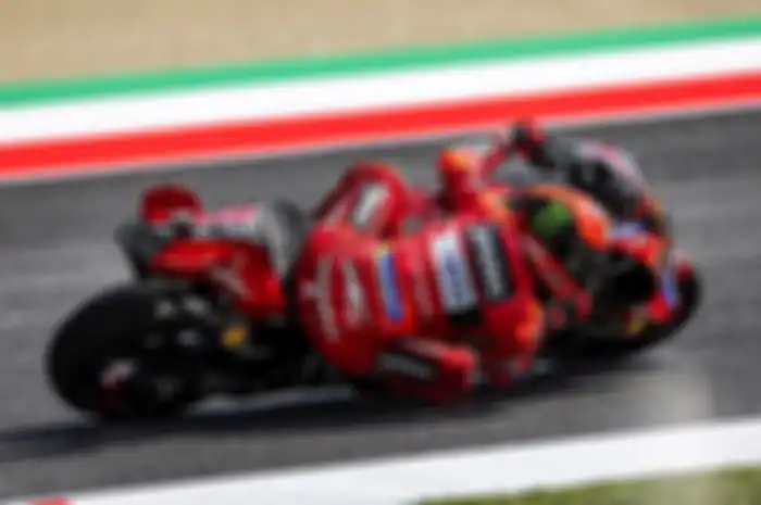 Francesco Bagnaia memenangkan Sprint Race MotoGP Italia 2023. Marc Marquez terganggu hujan dan kesulitan untuk tiga besar. 