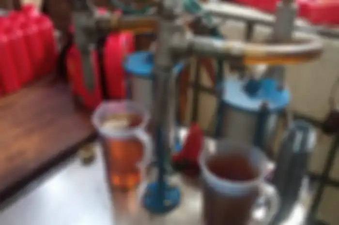 Ciri-ciri oli palsu terlihat dari kemasan dan barcode atau nomor seri, tapi warna oli keruh belum tentu palsu.