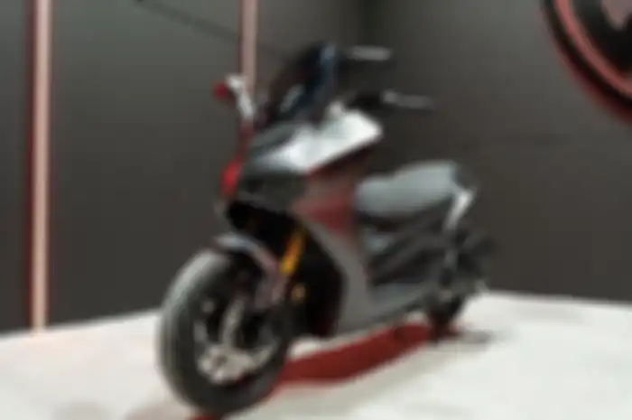 NMAX dan PCX minder muncul motor matic bongsor bermesin 300cc, fitur dan harganya bikin kaget.