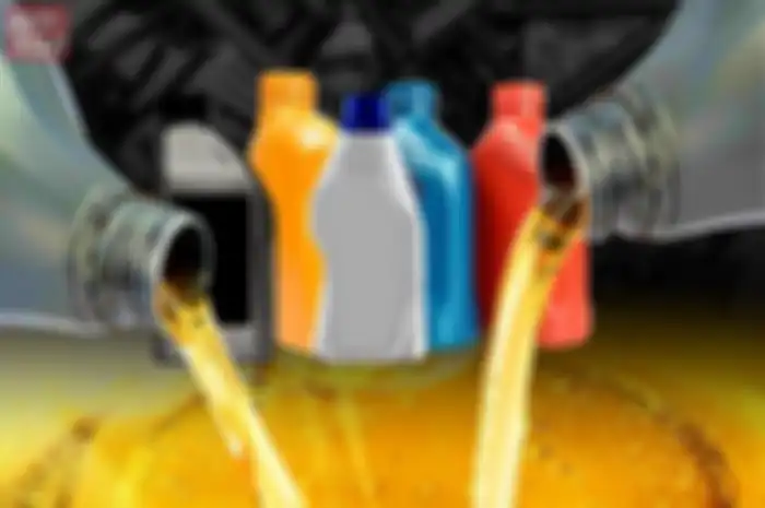 Ciri oli palsu dengan asli cara membedakannya dengan melihat tutup botol dan harganya jauh lebih murah.