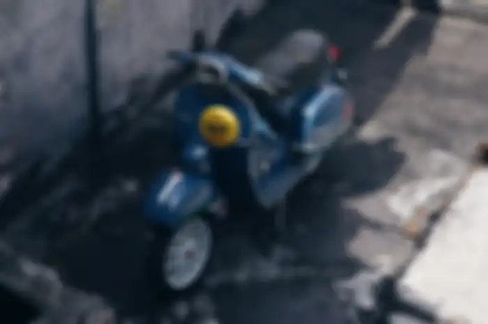 Modifikasi motor Vespa PX Banci hasil kolaborasi Rawtyperiot dan UNKL347