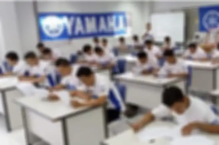 Ilustrasi PT Yamaha Indonesia Motor Manufacturing (YIMM) kembali buka lowongan pekerjaan, buruan daftar sekarang.