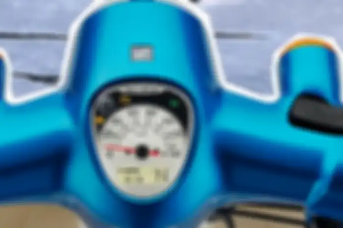 Detail panel instrumen Honda Super Cub C110