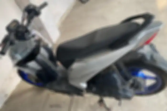 Honda BeAT Street dilelang dengan harga awal Rp 5,8 juta. Kondisi STNK dan BPKB masih ada, dan sudah dimodifikasi ringan. 