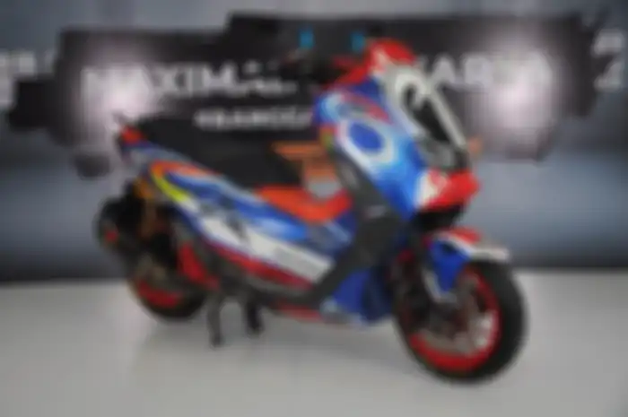 Yamaha NMAX bermotif helm Arai Nakano, modifikasi motor peraih juara 2 Customaxi x Yard Built 2023.