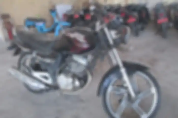 Lelang motor murah Suzuki Thunder 125.