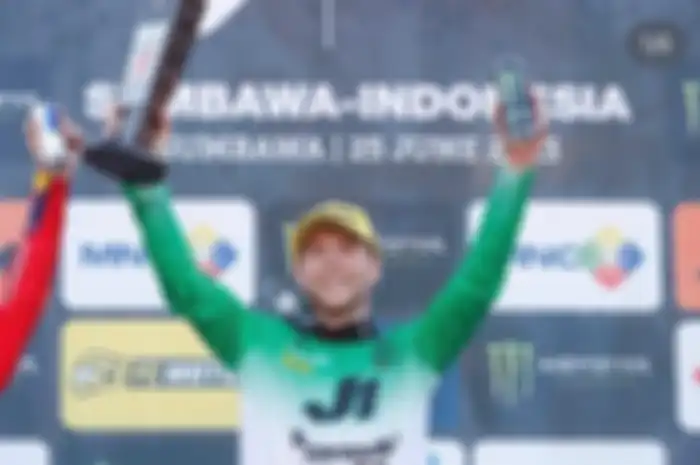 Romain Febvre dua kali jadi pemenang di dua seri MXGP Indonesia, Samota dan Lombok. Dua kemenangan yang ia raih musim ini. 
