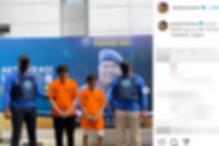 Foto YouTuber Bobon Santoso mengenakan baju tahanan BNN Provinsi Bali