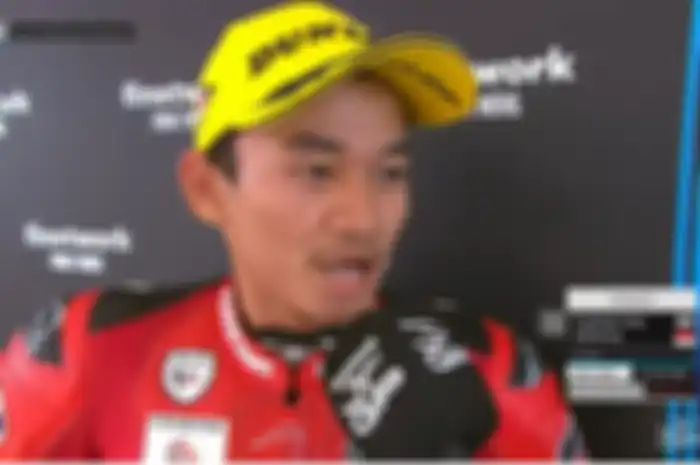 Fadillah Arbi Aditama, pembalap Indonesia pertama yang memenangkan balap Eropa, FIM JuniorGP Moto3 di Catalunya. 