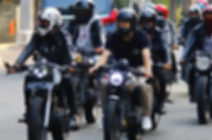 Ilustrasi komunitas motor, begini tanggapan soal sertifikat mengemudi untuk bikin SIM.