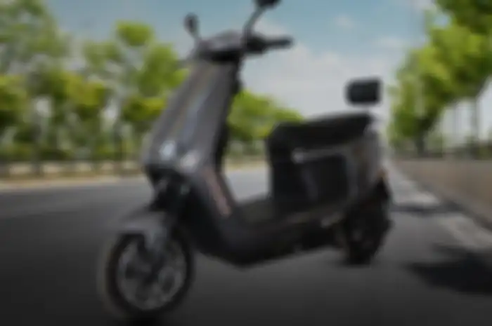 Enigma Ambier N8, motor murah 2023 bertenaga listrik dengan harga Rp 19 jutaan.
