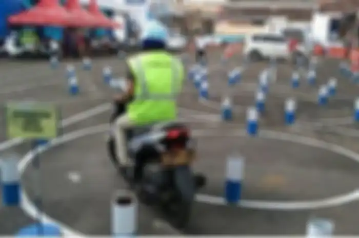 Tes SIM angka 8 mau dihapus polisi.