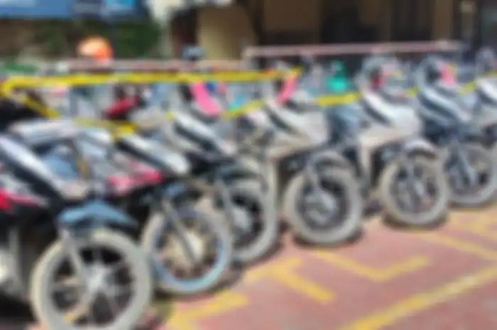 Beberapa motor curian yang berhasil diamankan Polsek Tambora Jakarta Barat, termasuk Honda BeAT.