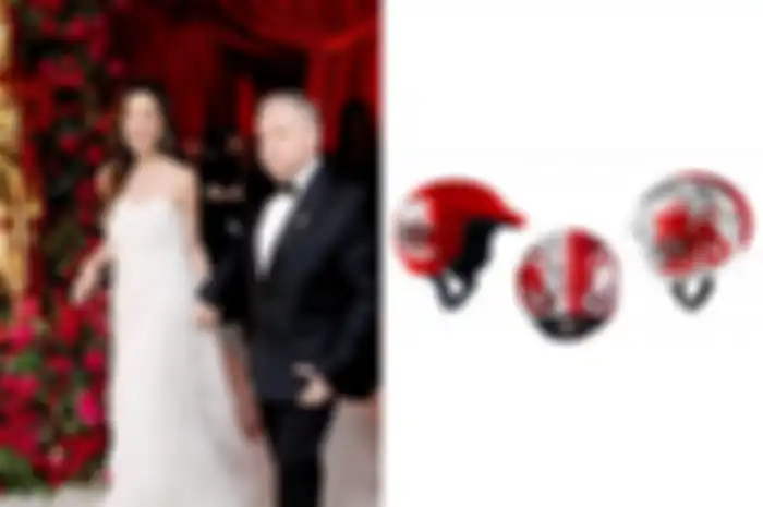 Jean Todt, mantan bos FIA dan F1 Ferrari menikahi Michelle Yeoh. Pernah sumbang 5000 helm motor.