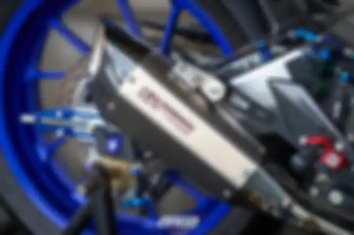 Knalpot Yoshimura jadi andalan.