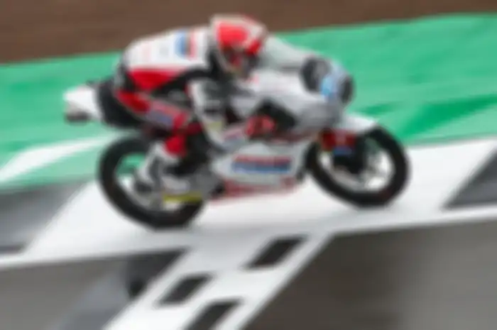 Mario Aji mengalami beberapa kesulitan sepanjang Moto3 Inggris 2023 (6/8/2023). 
