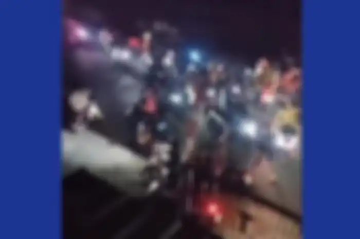 Viral video yang merekam aksi tak terpuji sekelompok remaja gangster di Pondok Cabe, Tanggerang Selatan, pada Minggu (13/8/2023).