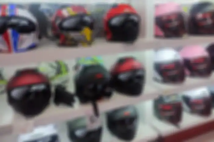Helm motor JP Industries di GIIAS 2023 diskon gede-gedean hingga Rp 200 ribu.