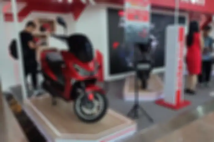 Motor listrik Polytron kasih promo menarik. Diskon DP atau uang muka, cukup bayar Rp 750 ribuan!