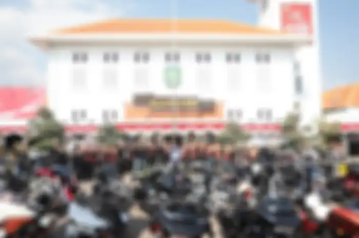 Rider HDCI finish di Surabaya di Etape I Merdeka Ride