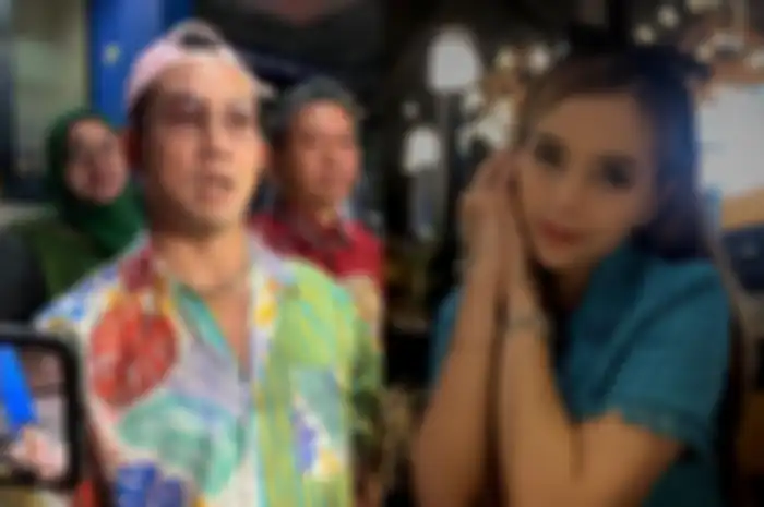 Denny Sumargo resmi laporkan DJ Verny Hasan.