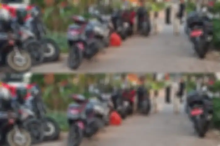 Sejumlah motor diparkir imbas dilarang masuk Gedung DPRD DKI Jakarta, kena tarif Rp 5 ribu.