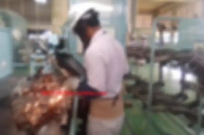 MOTOR Plus-online berkesempatan mengunjungi pabrik AHM Plant Cikarang dan melihat langsung proses pembuatan rangka eSAF.