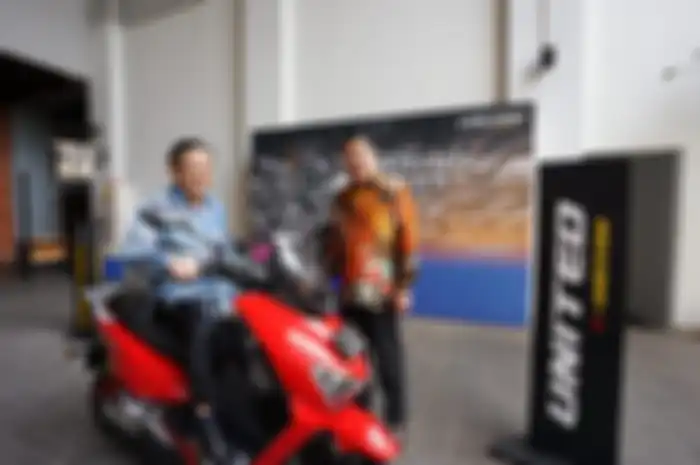 United E-Motor yakin motor listrik bisa atasi polusi udara.