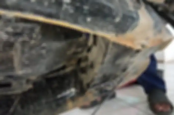 Rangka eSAF di All New Honda BeAT ada yang karat hingga keropos di bagian bawah dek.