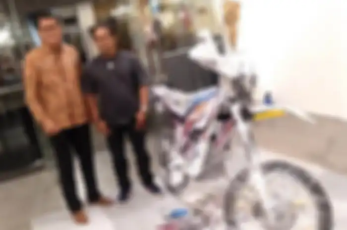 Modifikasi motor listrik Sergap 30.1 Trail E-Motocraft dilukis Putu Bonus Sudiana.