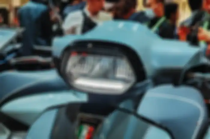 Motor murah gaya skutik retro SYM Tuscany 150 siap jegal Vespa.
