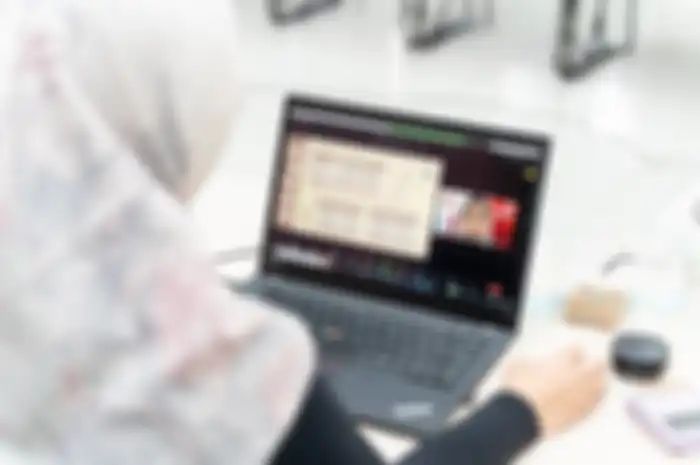 Proses presentasi online AHM Best Student. 