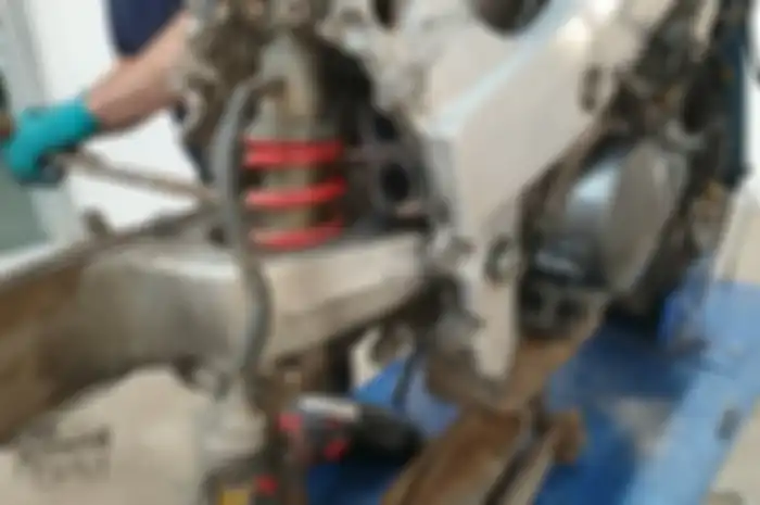Kondisi awal rangka dan swingarm Honda VFR400